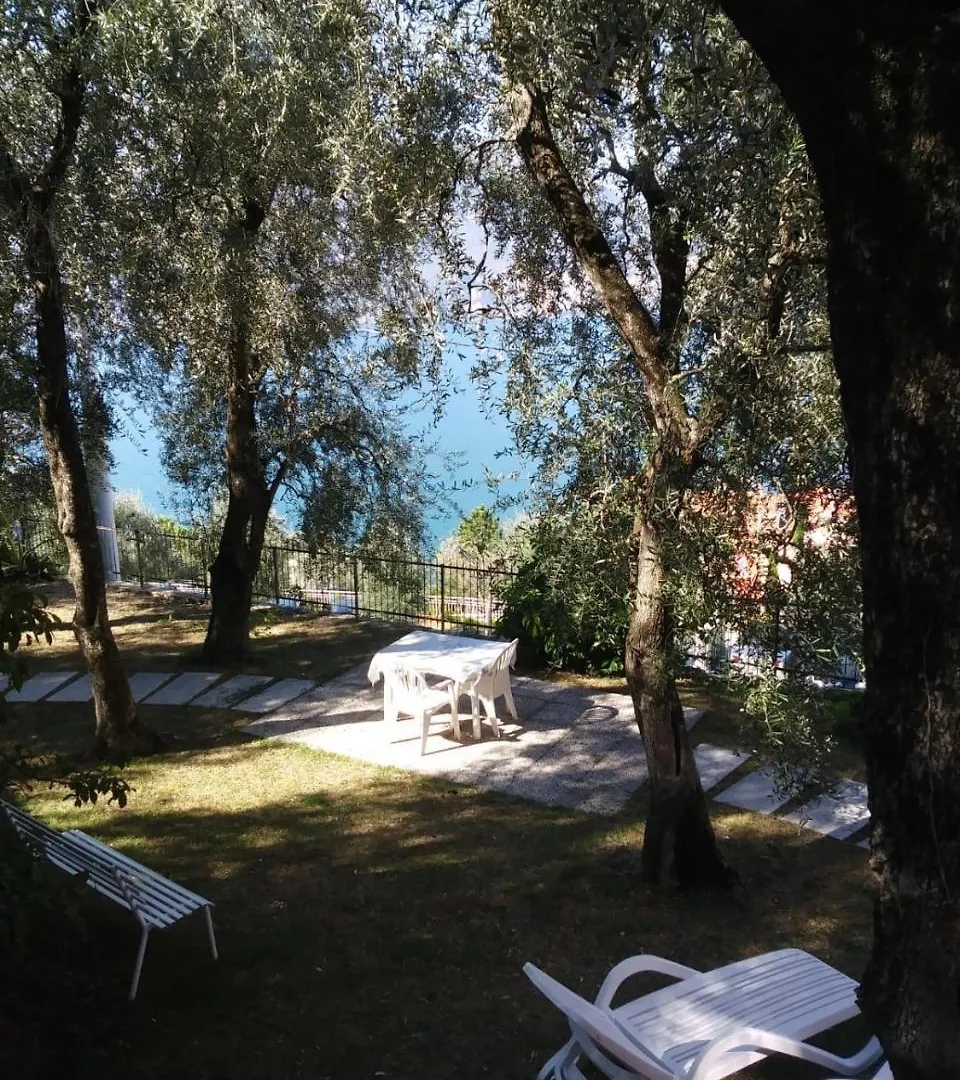 B&B Lil Brenzone sul Garda 3*,  Italy