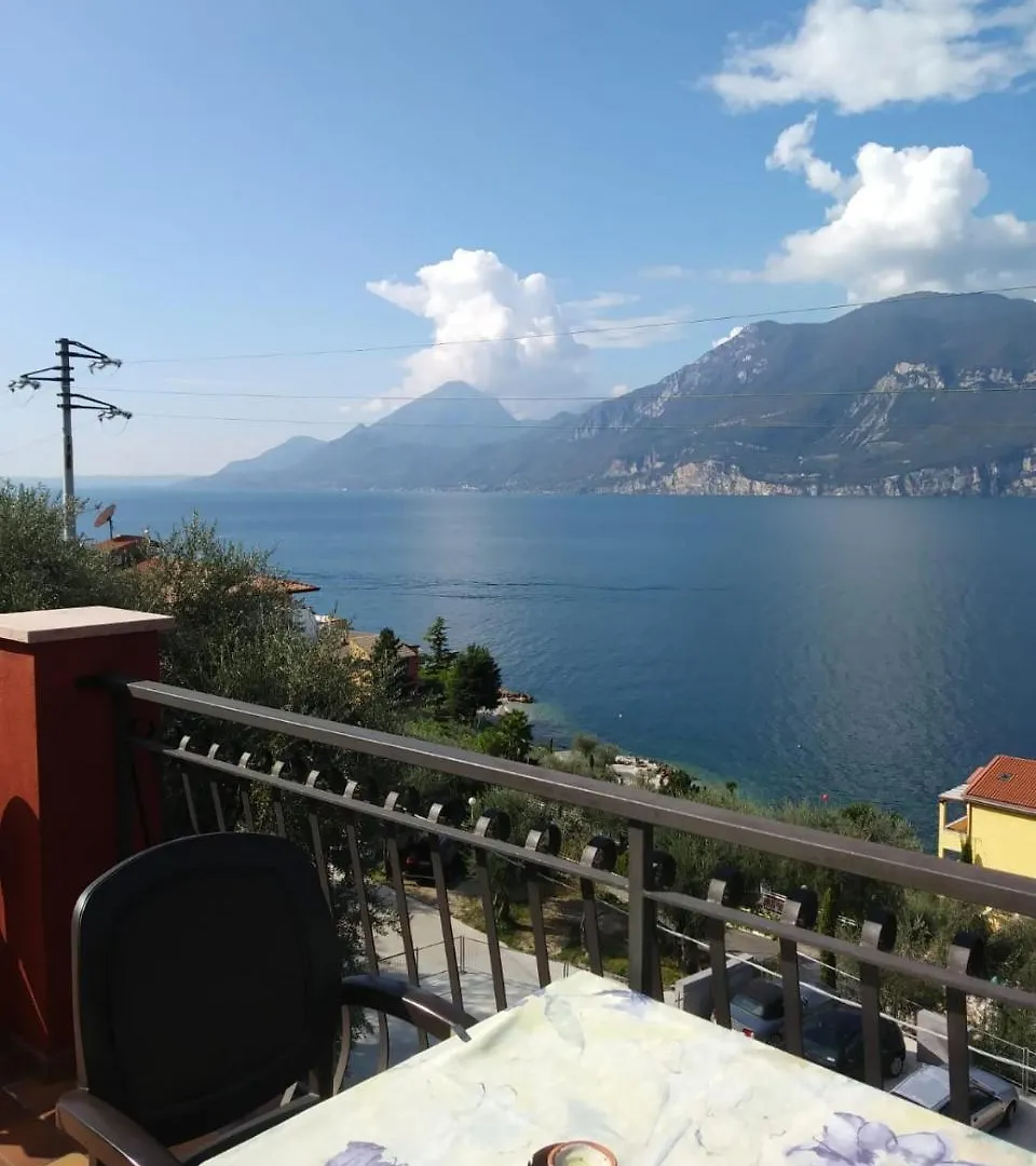 B&B Lil Brenzone sul Garda Bed & Breakfast